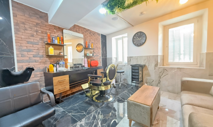 Ilyas Coiffure : Institut de beauté à Salon-de-Provence
