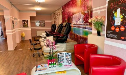 Cami 2 Nails - Beauty: Kosmetikstudio in Dresden