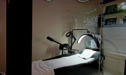 HAF Studio Schönheitssalon : Kosmetikstudio in Hamburg