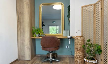 Enluminure : Coiffeur à La Tessoualle