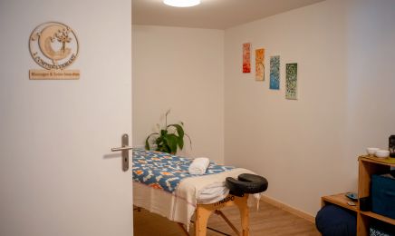 A Contre Courant - Massages & Ateliers Bien-Être : Coiffeur à Migné-Auxances