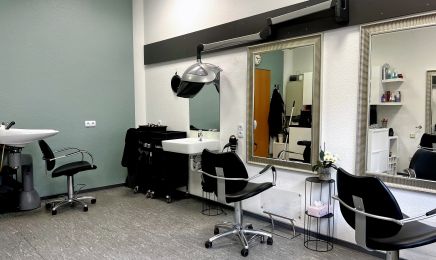 HaarschnittZeit: Friseur in Hamburg