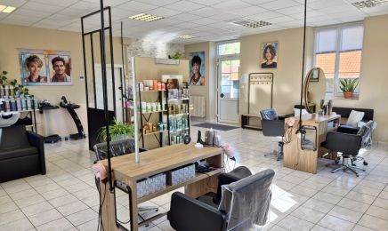 Comme chez soi : Coiffeur à Saint-Bonnet-en-Bresse