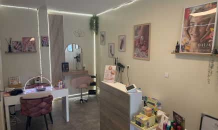 Ly Beauté : Manucure à Marly
