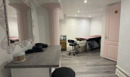Hannah Nails & Cils  : Manucure à Marseille