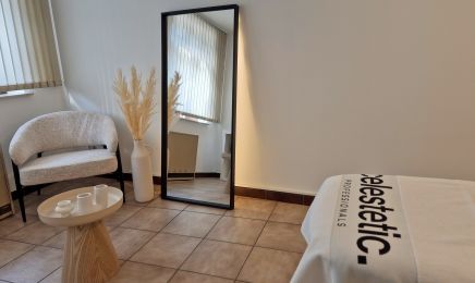 F Beauty  : Manucure à Mons