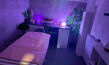 Au Paradis Des Ongles et de la Beauté : Institut de beauté à Hautmont