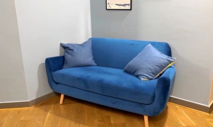 OmyGlow : Manucure à Clichy