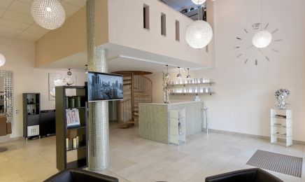 HairStyle : Kosmetikstudio in Stendal