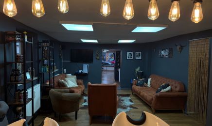 Anmars Barbershop: Kosmetikstudio in Augsburg