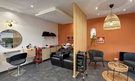 L'Inattendu : Coiffeur à Millery