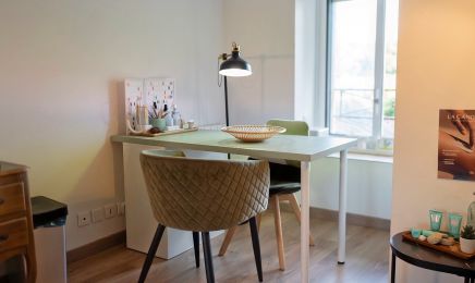 Beauté Pure : Manucure à Saint-Caprais-de-Bordeaux