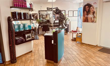 Friseursalon Engelhardt: Kosmetikstudio in Goldenstedt