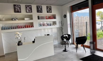 Vicky Elegance : Coiffeur à Azay-le-Brûlé