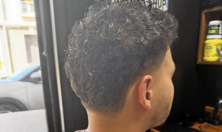 Five Stars Barbershop : Institut de beauté à Villeurbanne