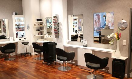 dennis friseur: Friseur in Hamburg