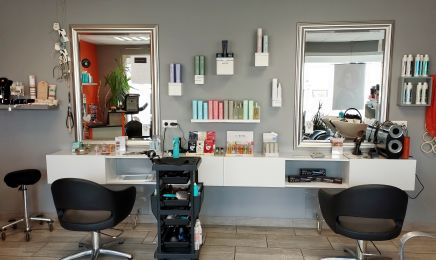 Aurélie Coiffure : Institut de beauté à Mézos