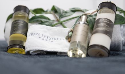 Escale beaute : Manucure à Buxerolles