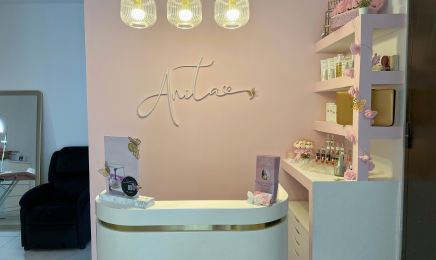 Anita Soins Beauté : Manucure à Le Cannet
