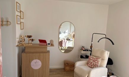Beauté Mademoiselle  : Manucure à Saint-André-de-Cubzac