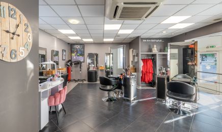 BIO'Tyfull Coiffure - Espace Beauté Ongles & Cils : Coiffeur à Six-Fours-les-Plages