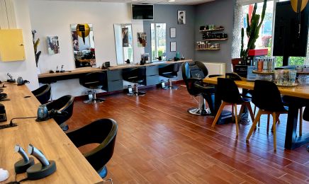 Les Salons Jacques Bana : Manucure à Saint-Mitre-les-Remparts