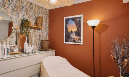 Charm Nails : Institut de beauté à Pont-Saint-Pierre