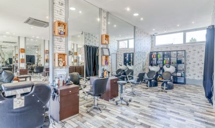 Milton R - Concept : Coiffeur à Jacou