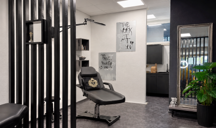 PINK Tattoostudio: Tattoo-Künstler in Denzlingen