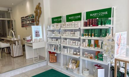 Mary Cohr - Juan-les-Pins Au Palais de L'Ongle : Institut de beauté à Juan-les-Pins