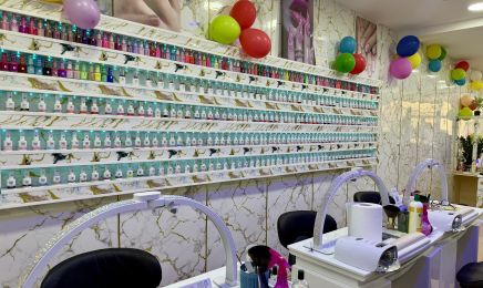 DJ NAILS : Institut de beauté à Antibes