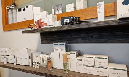 Friseur & Kosmetik Schönheitsecke : Kosmetikstudio in Pfreimd