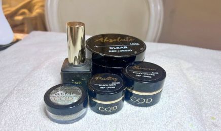 Ely Makeup & Nails by 74 : Manucure à Annecy