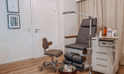 SKIN8 - Zentrum für Hautgesundheit: Kosmetikstudio in Gießen