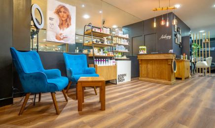 Anthony. Coiffure  : Coiffeur à Angers