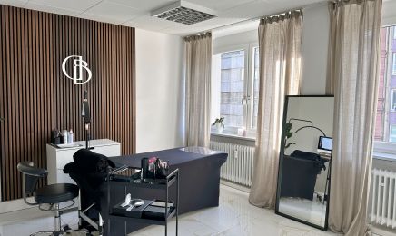FACE ART: Kosmetikstudio in Stuttgart