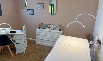 L’Ange Rose Esthétique : Manucure à Fleury d'Aude