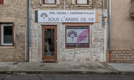 Sous l'Arbre de Vie : Institut de beauté à Trept