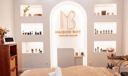 Maison Boy : Coiffeur à Grans