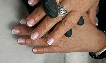 Les Ciseaux d’Emma - Coiffure Mixte & Ongles : Coiffeur à Le Cannet-des-Maures