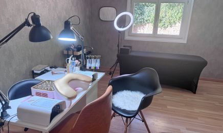 Maison Manuela : Institut de beauté à Colombier