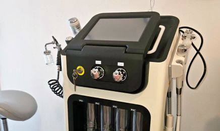 Beauté Santé Institut : Manucure à Élancourt