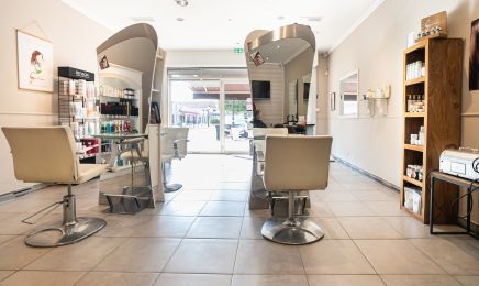 Gomina Diffusion Coiffure - Trans-en-Provence  : Coiffeur à Trans-en-Provence