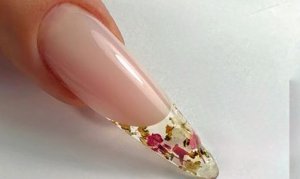 Ad’s Nails  : Manucure à Charmes