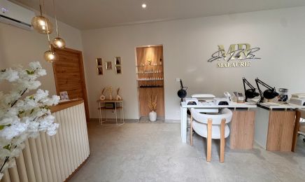 Entre Filles by Malaurie : Institut de beauté à Anneyron