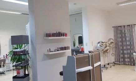 Christina Sturm Friseurmeisterin: Friseur in München