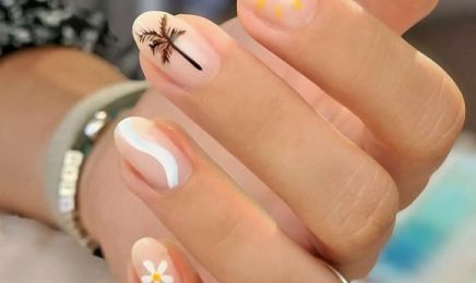 Kalizé Création (Ongle, cils, massage et strass dentaire) : Manucure à Saint-Sornin