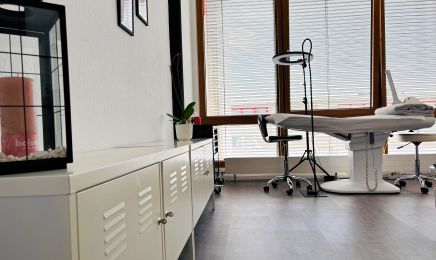 Beauty by Elmedina: Kosmetikstudio in Metzingen