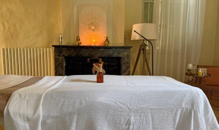 Le Cocon Beauté - Corps et Astres : Manucure à Aimargues