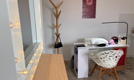 Kassie Beauty : Manucure à Elne